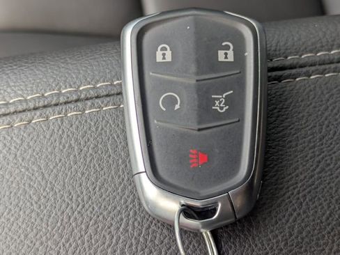 Used 2023 Cadillac XT4 Premium Luxury w/ Driver Assist Package FWD image 34