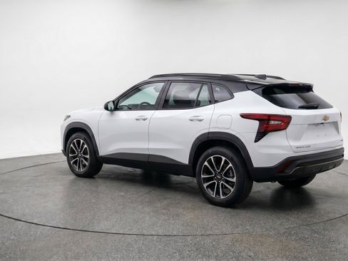 Used 2025 Chevrolet TrailBlazer LT FWD image 6