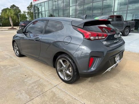 Used 2019 Hyundai Veloster 2.0 FWD image 3