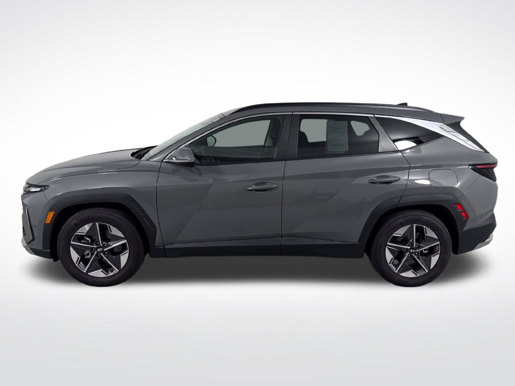 Certified 2025 Hyundai Tucson SEL FWD image 8