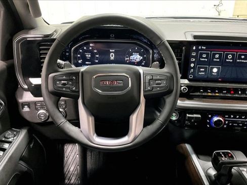 Used 2026 GMC Sierra 1500 SLT w/ SLT Premium Plus Package AWD/4WD image 5