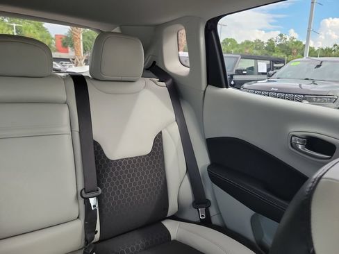 Used 2020 Jeep Compass Latitude w/ Safety & Security Group FWD image 14