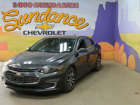 Used 2016 Chevrolet Malibu LT w/ True North Edition FWD image 2