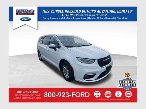 Used 2023 Chrysler Pacifica Touring-L image 1