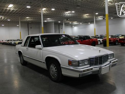 Used 1992 Cadillac De Ville Coupe DeVille image 27