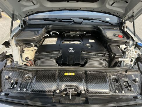 Used 2024 Mercedes-Benz GLS 580 4MATIC image 27