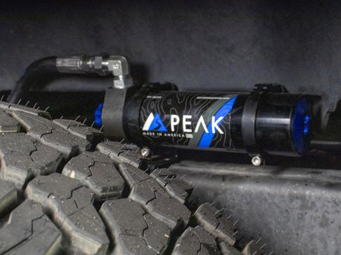 Used 2025 Toyota Tacoma TRD Off-Road image 10