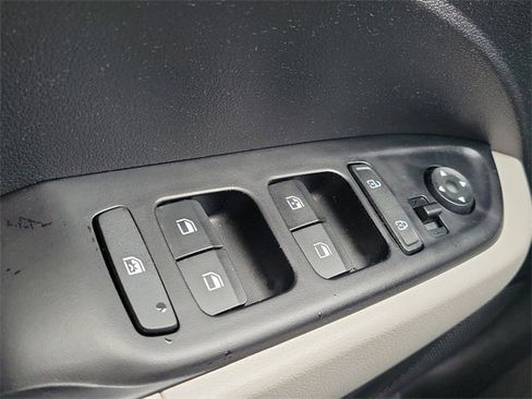 New 2026 Hyundai Venue SEL image 16