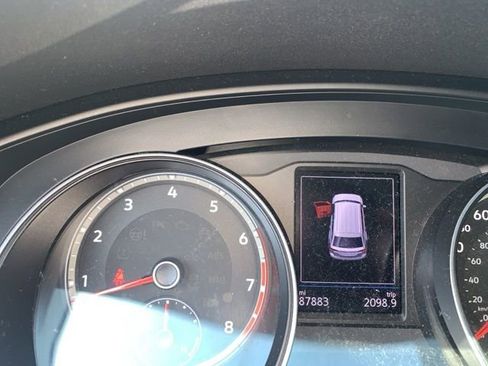 Used 2019 Volkswagen Atlas SE w/ Panoramic Sunroof Package image 6