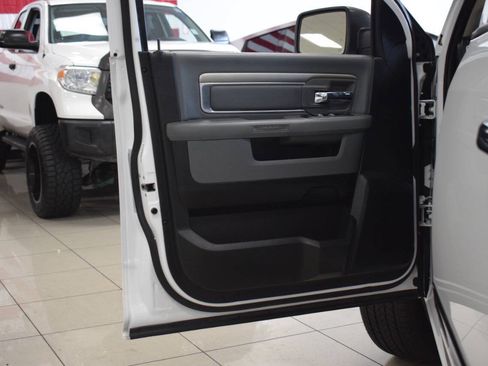 Used 2018 RAM 1500 Big Horn RWD image 29