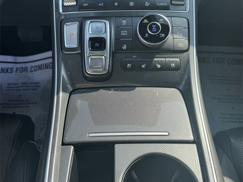 Used 2022 Hyundai Santa Fe Limited image 15