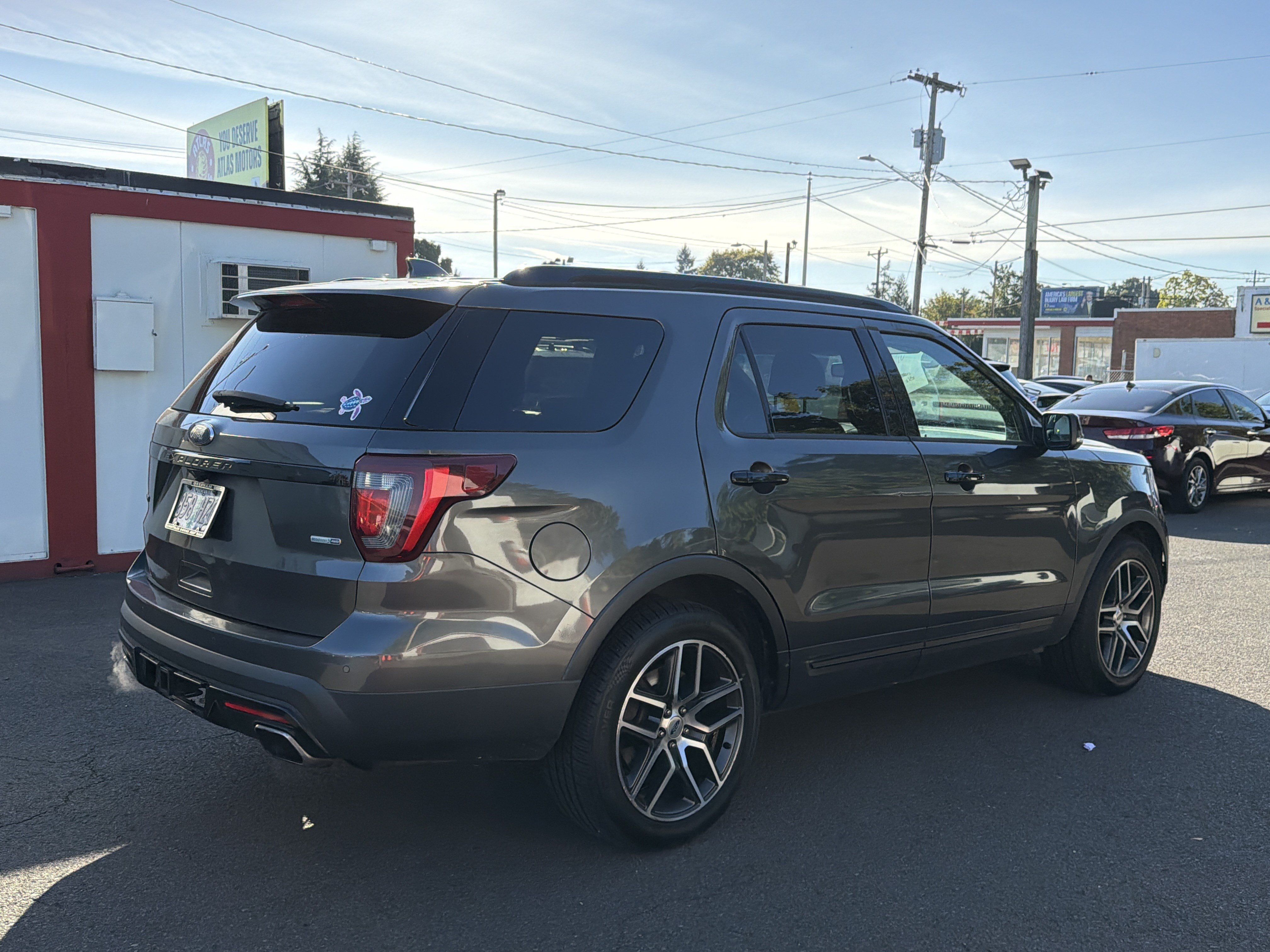 Used 2017 Ford Explorer Sport w/ Equipment Group 401A AWD/4WD image 4