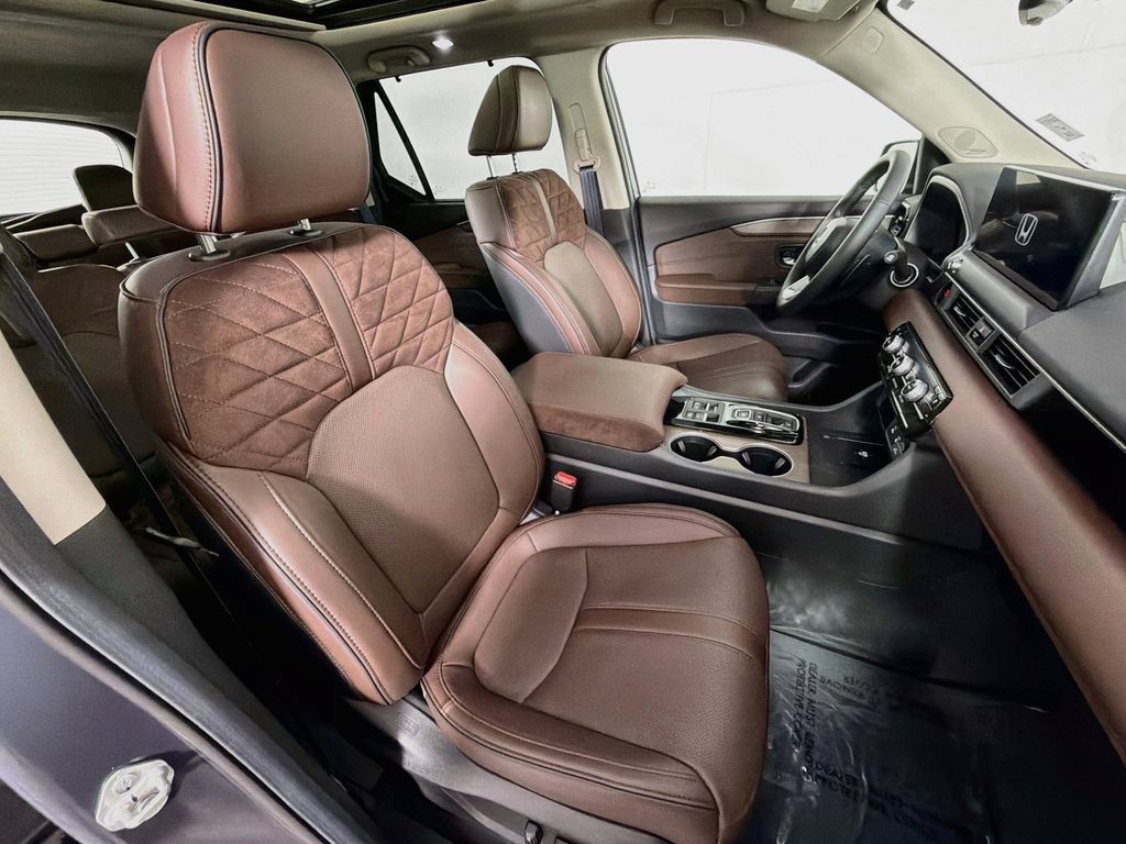 Used 2026 Honda Pilot Elite image 31