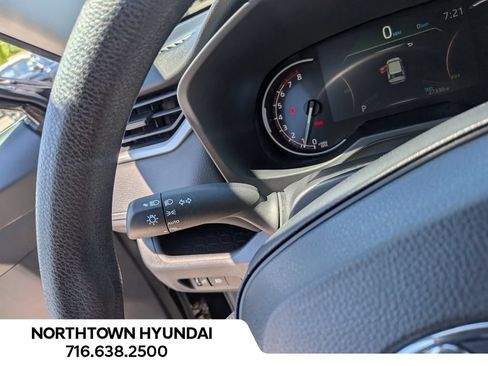 Used 2025 Toyota RAV4 XLE AWD/4WD image 26