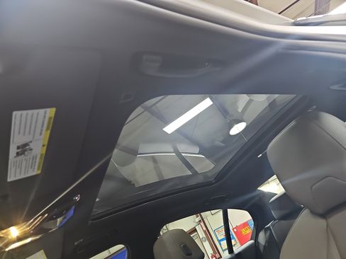 New 2026 BMW i5 eDrive40 w/ Premium Package image 30