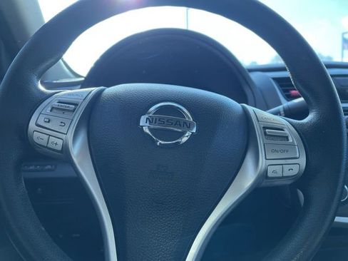 Used 2018 Nissan Altima 2.5 S w/ S Convenience Package image 12