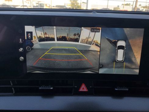 New 2025 Kia Sportage SX FWD image 28
