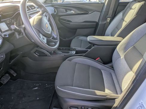 Used 2022 Chevrolet TrailBlazer LT image 19