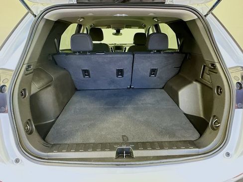 Used 2022 Chevrolet Equinox LT FWD image 25
