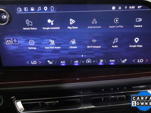 Used 2024 Chevrolet Traverse Z71 w/ Enhanced Driving Package AWD/4WD image 25