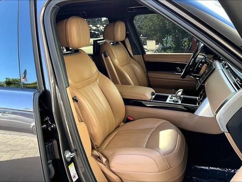 Certified 2023 Land Rover Range Rover Long Wheelbase Autobiography AWD/4WD image 7