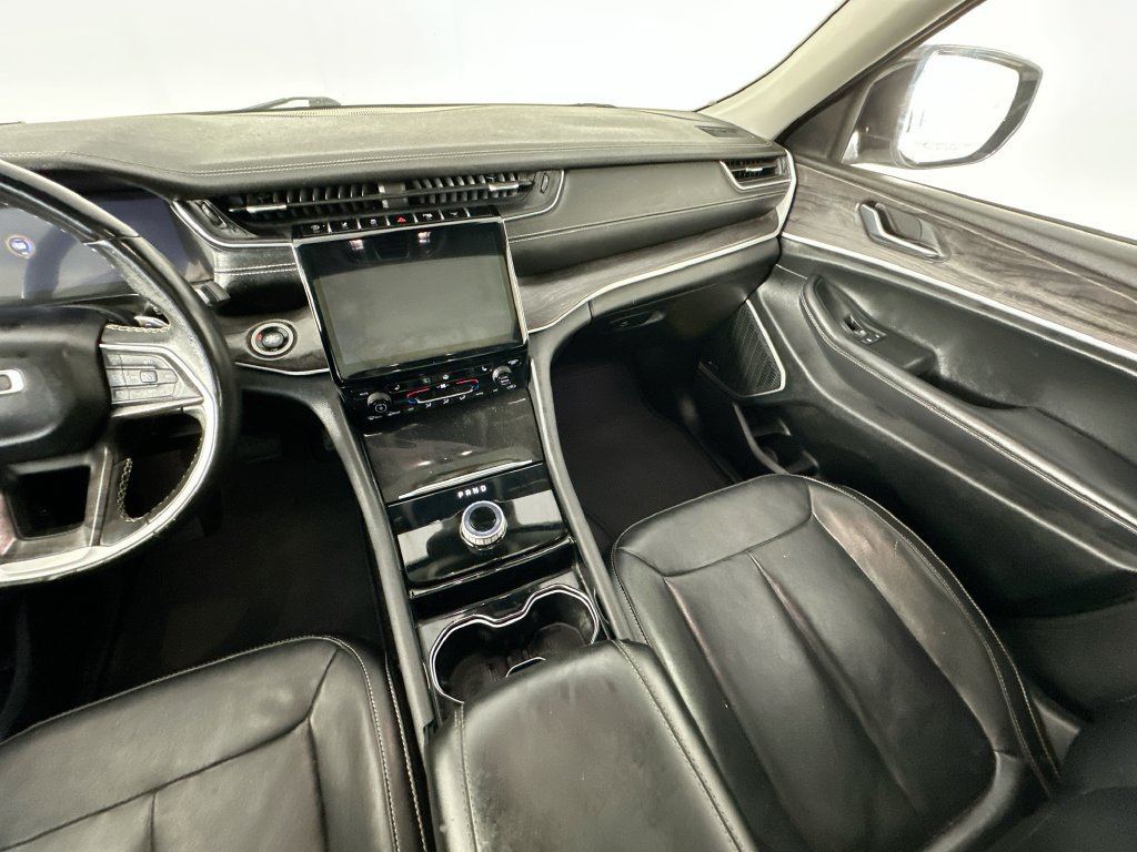 Used 2021 Jeep Grand Cherokee L Limited RWD image 11