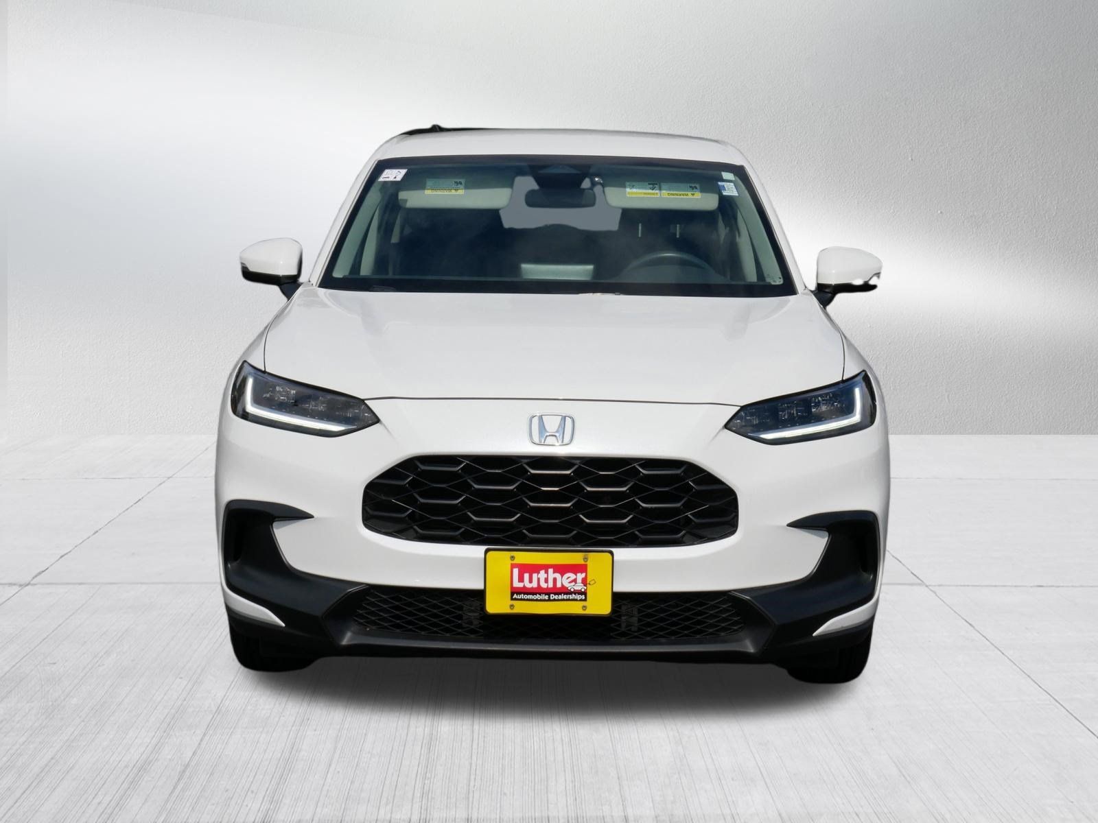 Used 2024 Honda HR-V LX image 2