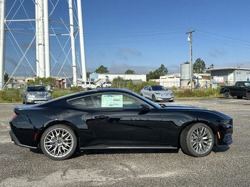 New 2025 Ford Mustang Premium image 4