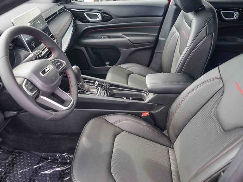 New 2026 Jeep Compass Trailhawk image 19