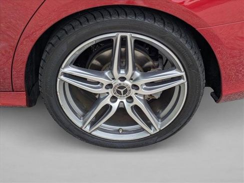 Used 2019 Mercedes-Benz E 300 image 8