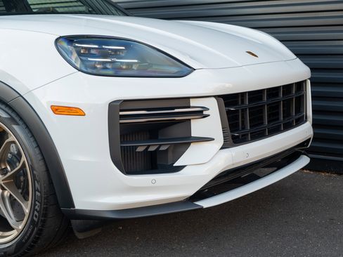 Certified 2024 Porsche Cayenne Turbo GT image 45