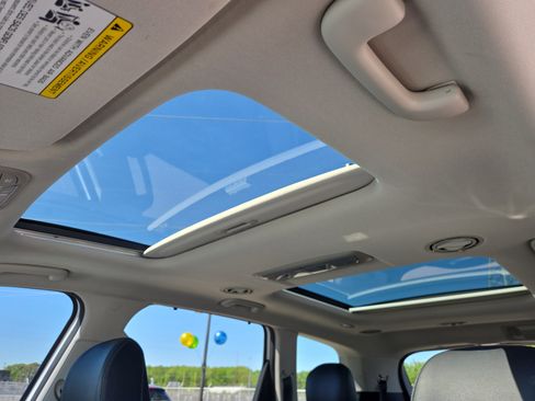 Used 2022 Kia Telluride SX image 24