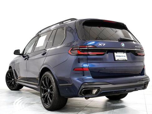 Used 2024 BMW X7 xDrive40i w/ M Sport Package AWD/4WD image 5
