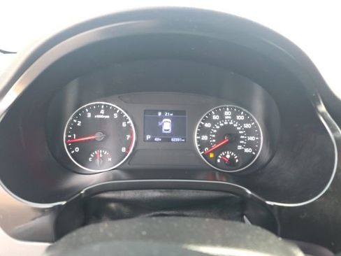 Used 2023 Kia Seltos LX image 9