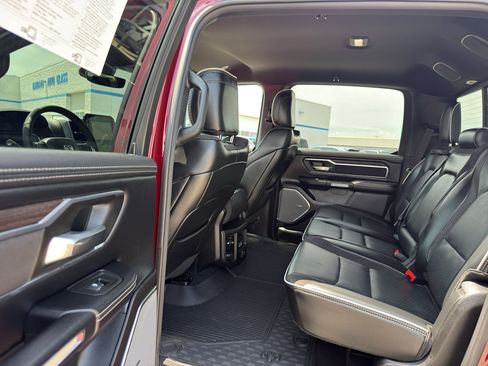 Used 2025 RAM 1500 Laramie AWD/4WD image 30