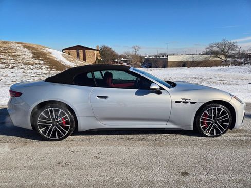 Used 2024 Maserati GranCabrio Trofeo image 8