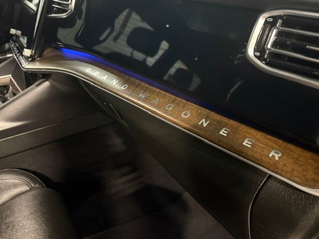 Used 2023 Jeep Grand Wagoneer 4WD image 13