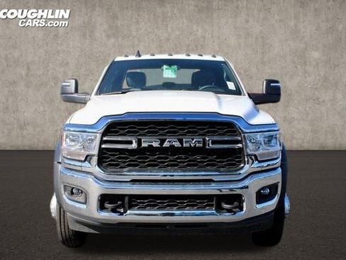 New 2024 RAM 5500 Tradesman w/ Chrome Appearance Group image 3