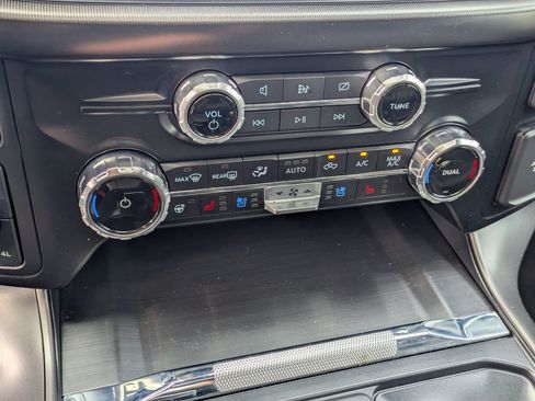 Certified 2024 Ford F150 Lariat w/ Equipment Group 502A High AWD/4WD image 28