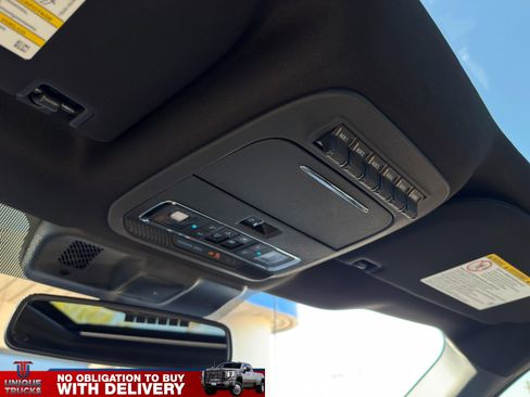 Used 2025 Ford F450 Platinum image 39