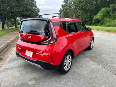Used 2024 Kia Soul LX FWD image 7