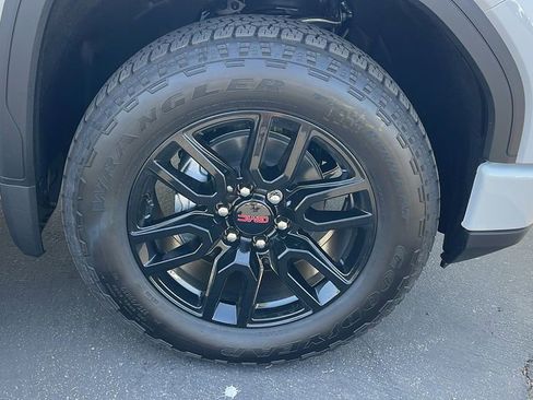 New 2026 GMC Sierra 1500 Elevation w/ Elevation Premium Package image 9