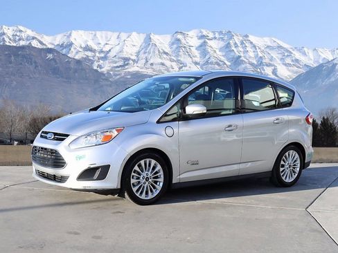 Used 2017 Ford C-MAX Energi SE image 2