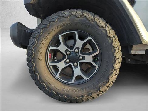 Used 2021 Jeep Wrangler Unlimited Rubicon image 14