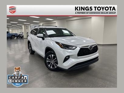 Used 2023 Toyota Highlander XLE