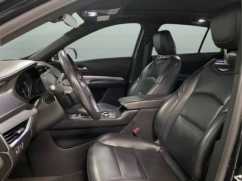 Used 2020 Cadillac XT4 Premium Luxury w/ Driver Awareness Package FWD image 9