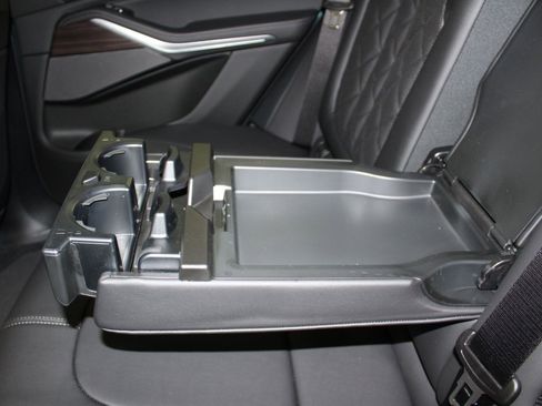 New 2026 BMW X5 xDrive40i w/ Climate Comfort Package image 17