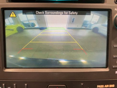 Used 2016 Buick Enclave Premium w/ Experience Buick Package image 23