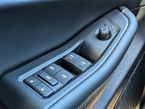 New 2025 Jeep Grand Cherokee Limited w/ Luxury Tech Group II image 23