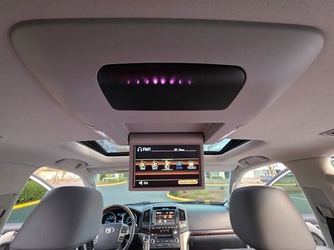 Used 2008 Toyota Land Cruiser image 44